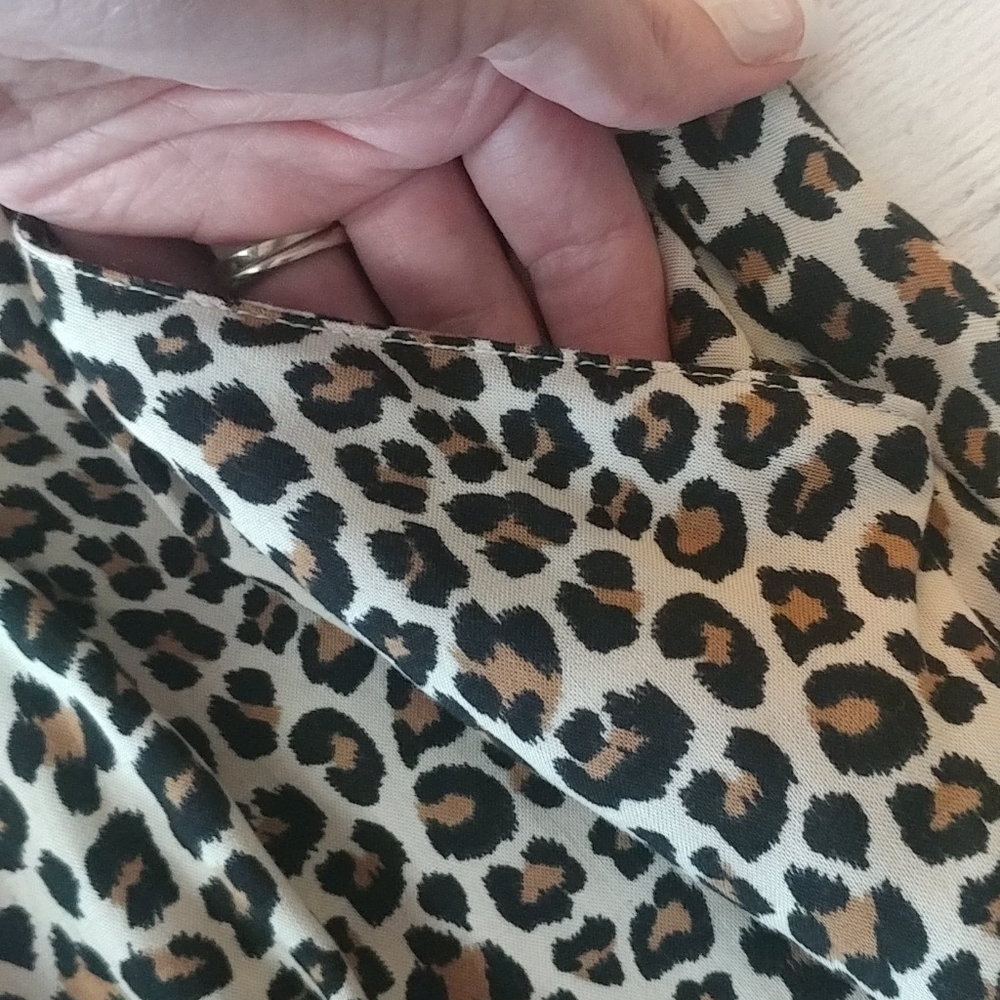 H&M Leopard Roper - Picture 7 of 8